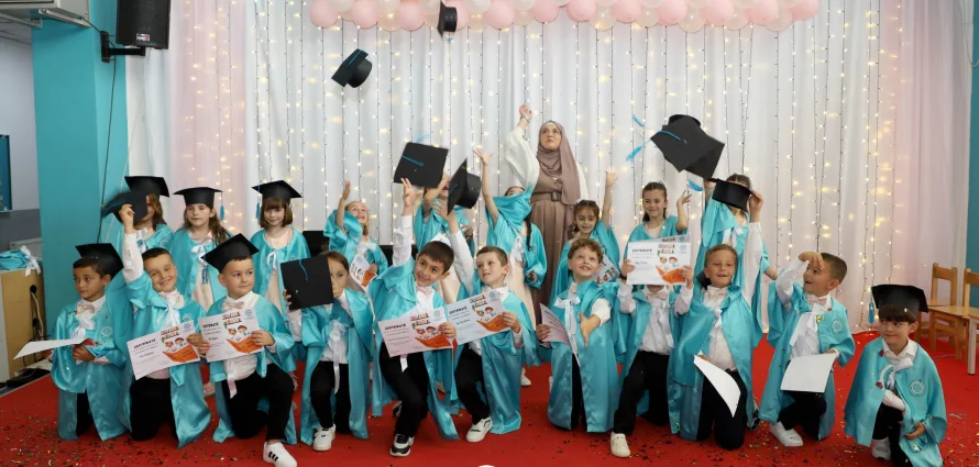 🎓Our first graders in Prishtina Branch celebrated their 