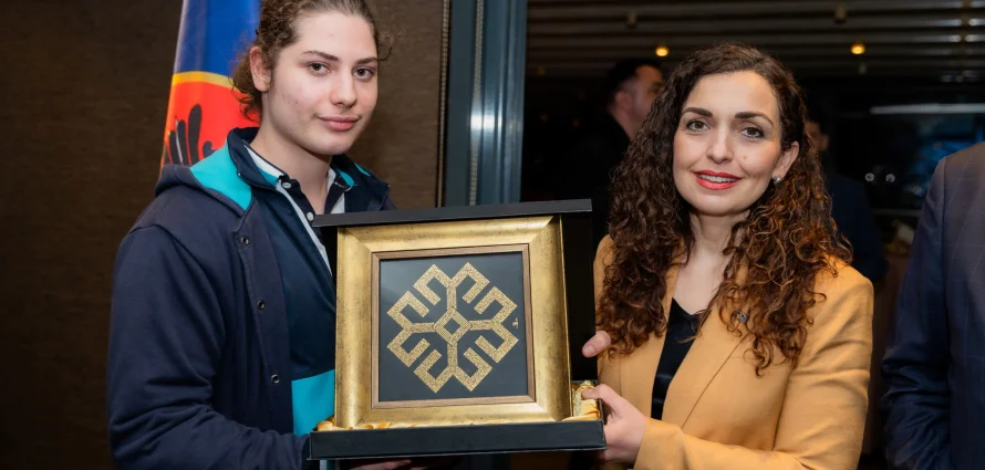 Presentation of “Vakıf Duası” Plaque to President Vjosa Osmani