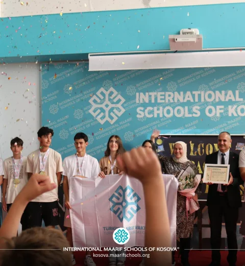🎉🎉 Our talented students who represented Kosovo at the NEO Science Olympiad were warmly welcomed by their peers! 🥇📚
