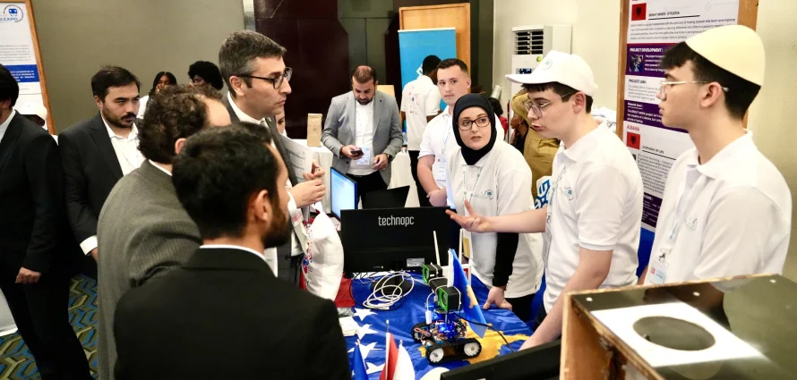 🌍Shkollat ​​Ndërkombëtare Maarif të Kosovës në Panairin e 4-të të Shkencës Maarif në Gabon!