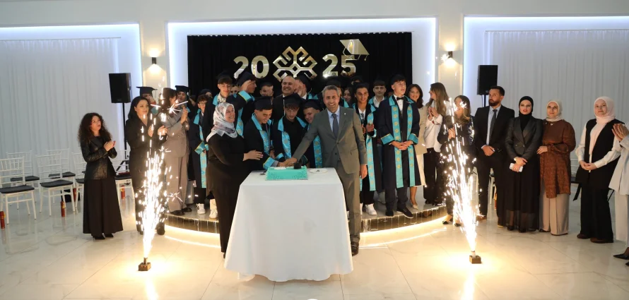 🎓 We celebrated the graduation of an exceptional generation of middle school students! 